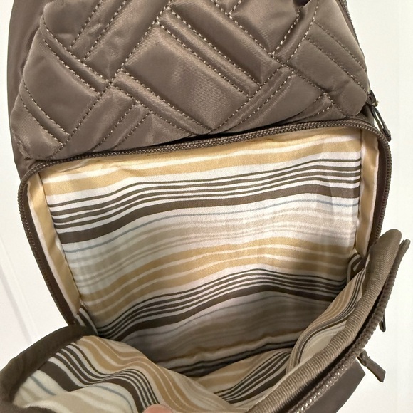 Lug Hovercraft Crossbody - Picture 6 of 9